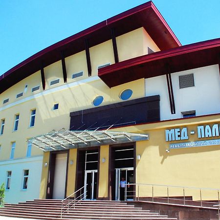 טרוסקבץ Hotel Vesna מראה חיצוני תמונה