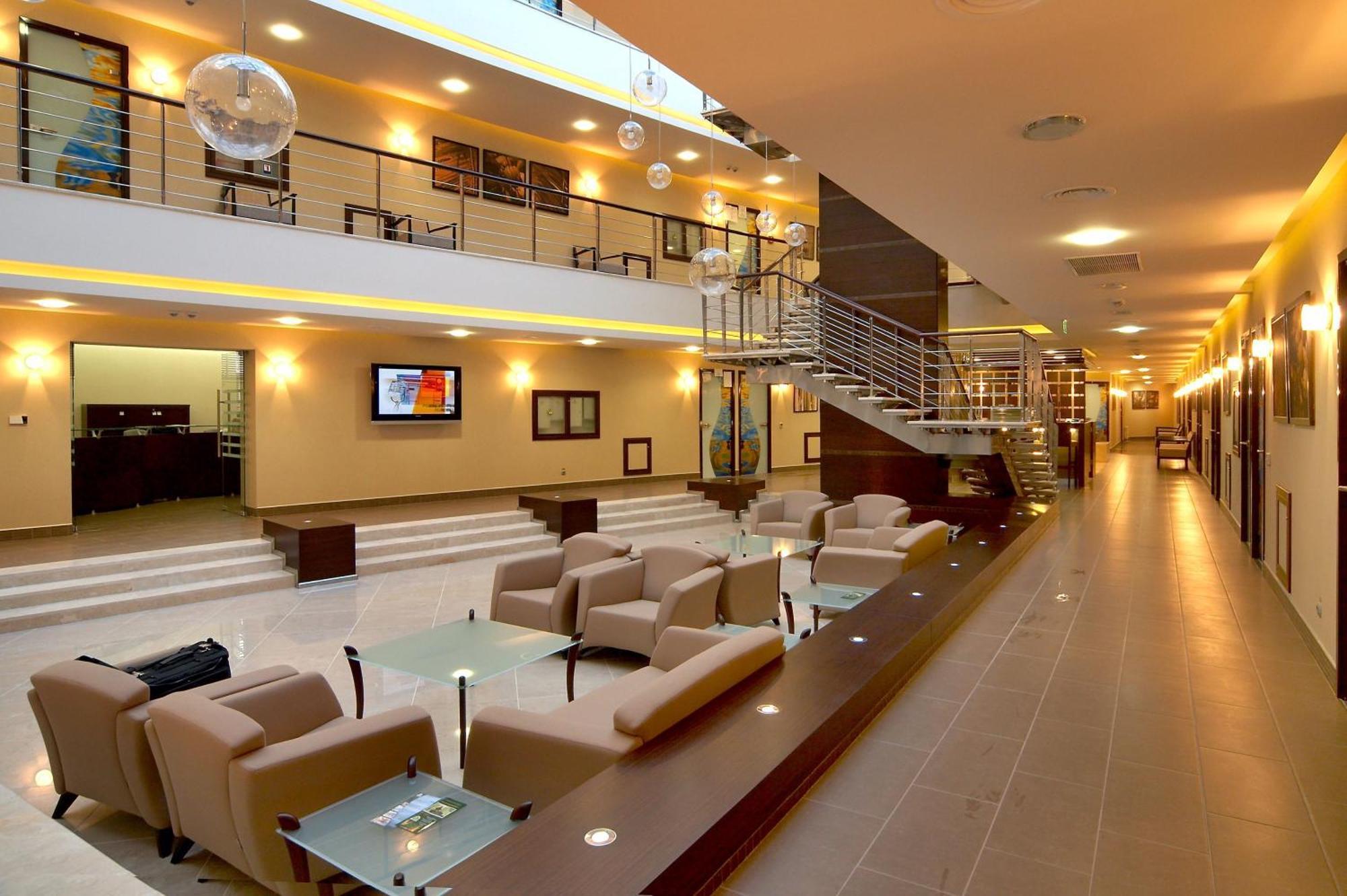 טרוסקבץ Hotel Vesna מראה חיצוני תמונה